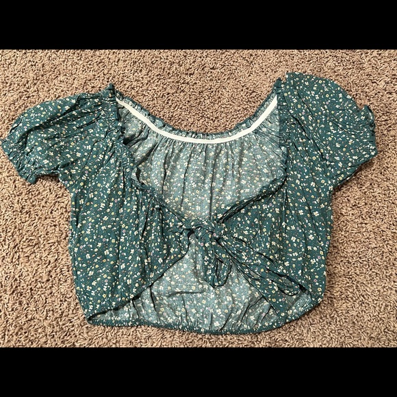 Floral cropped blouse - Picture 2 of 2